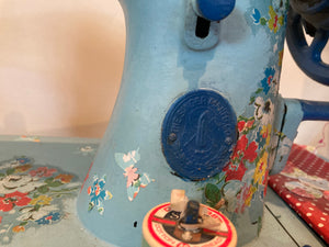 Vintage Singer Sewing Machine