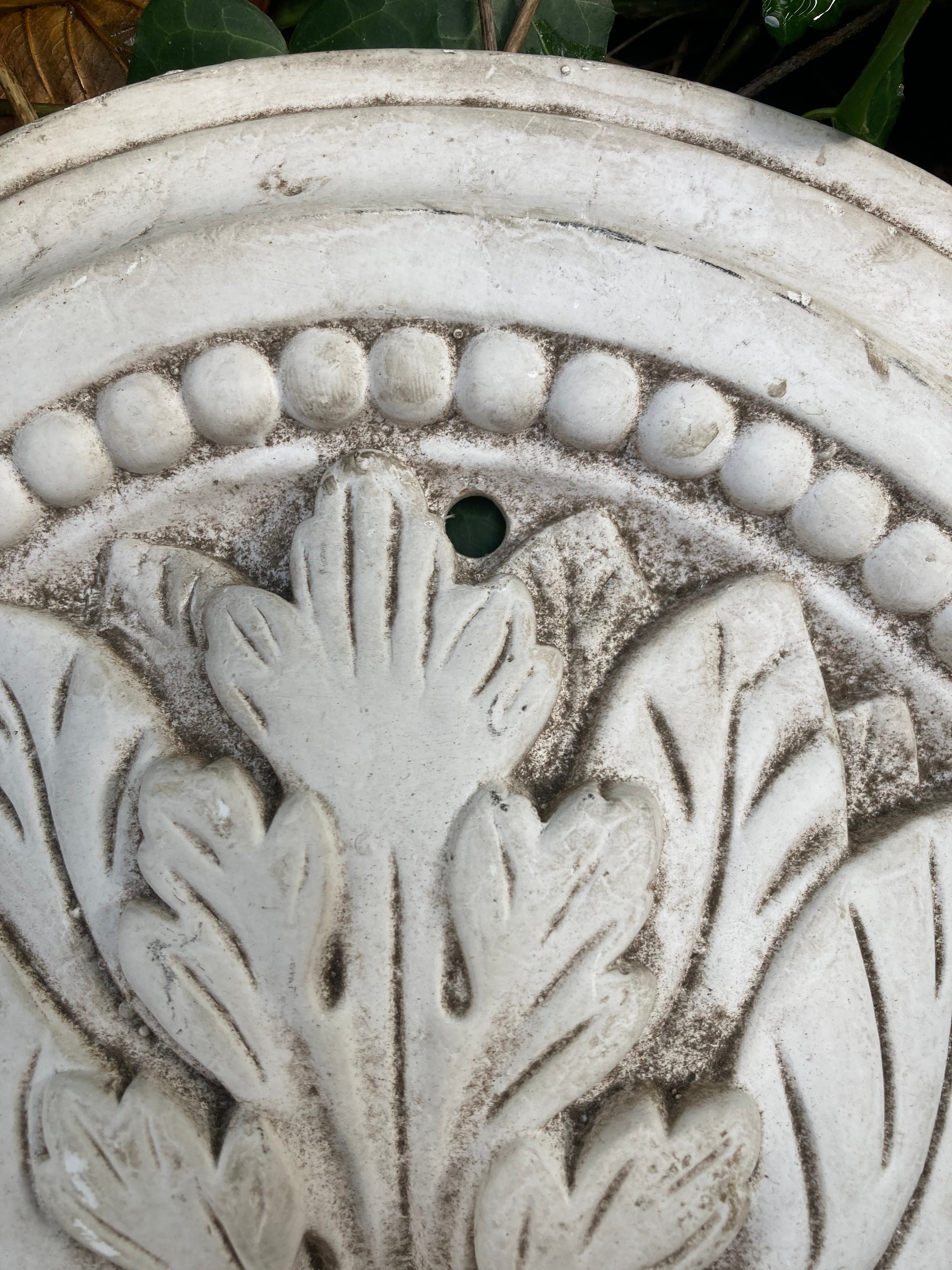 Antique Style Plaster Medallion Garden Wall Moulding / Decor