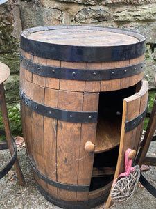 Reclaimed Vintage Solid Oak Jack Daniels Whiskey Barrel Bar / Table & 2 Barrel Top Stools