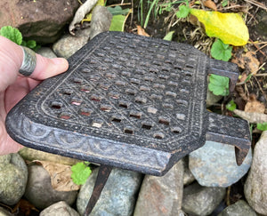 Antique Cast Iron Fireside Trivet Kettle Pot Warmer Stand For Open Fire