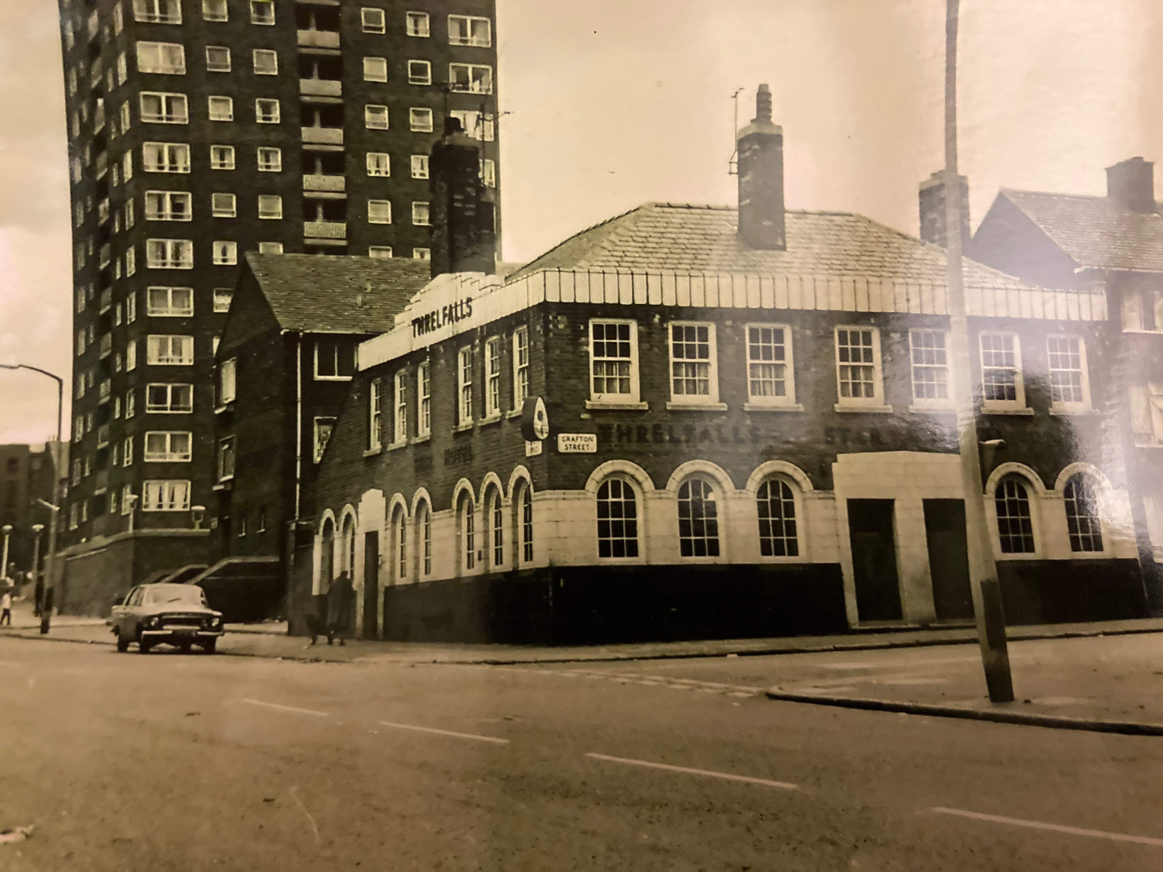Black & White Photograph of “Threlfall” … Liverpool Pub Boozer Graften / Park Street