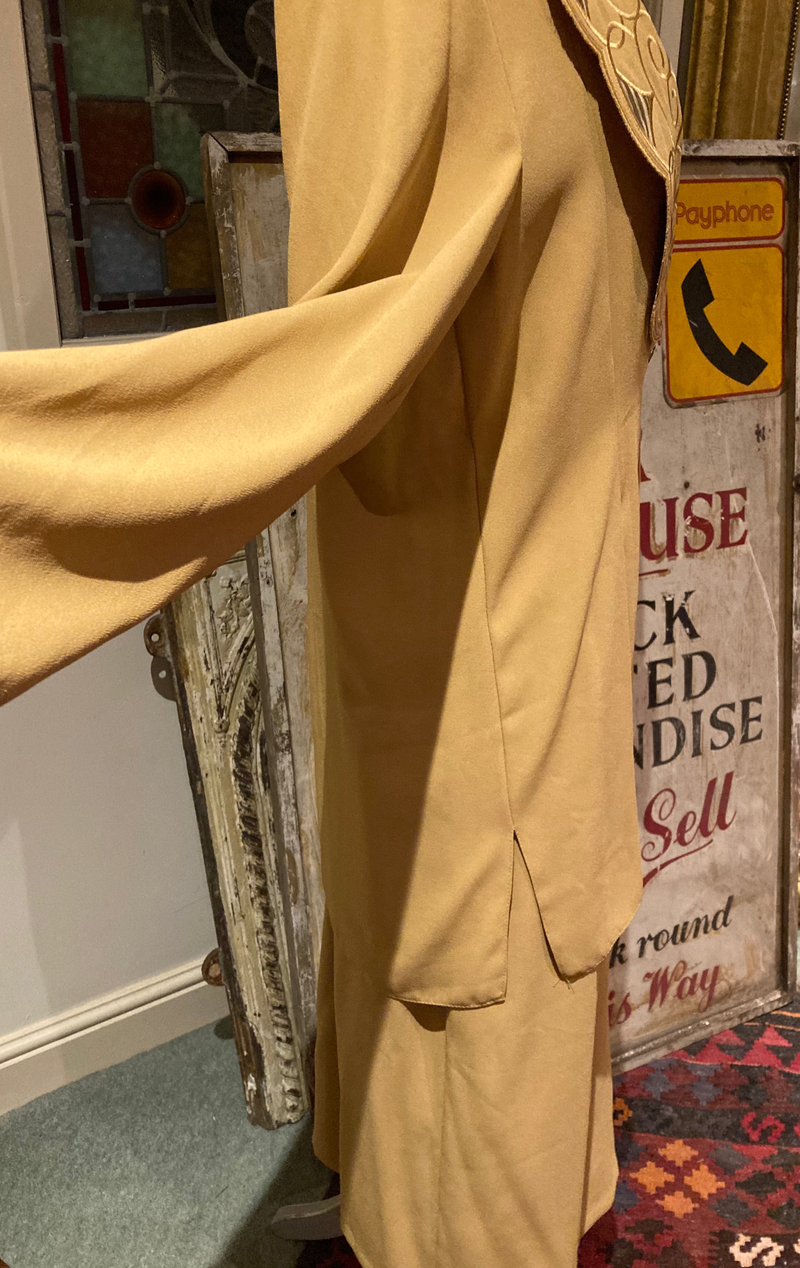 1970's Anna Marie Ladies Suit Shoulder Pads Mustard Viscose 14 Secretary Geek