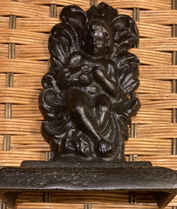 Antique Victorian Country Design Cherub Putti Cast Iron Decorative Door Stop