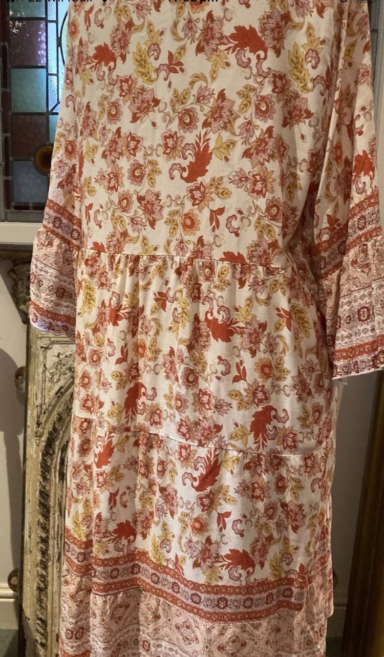Boho Chic Flower Print 1970’s Bohemian Style Floaty Dress