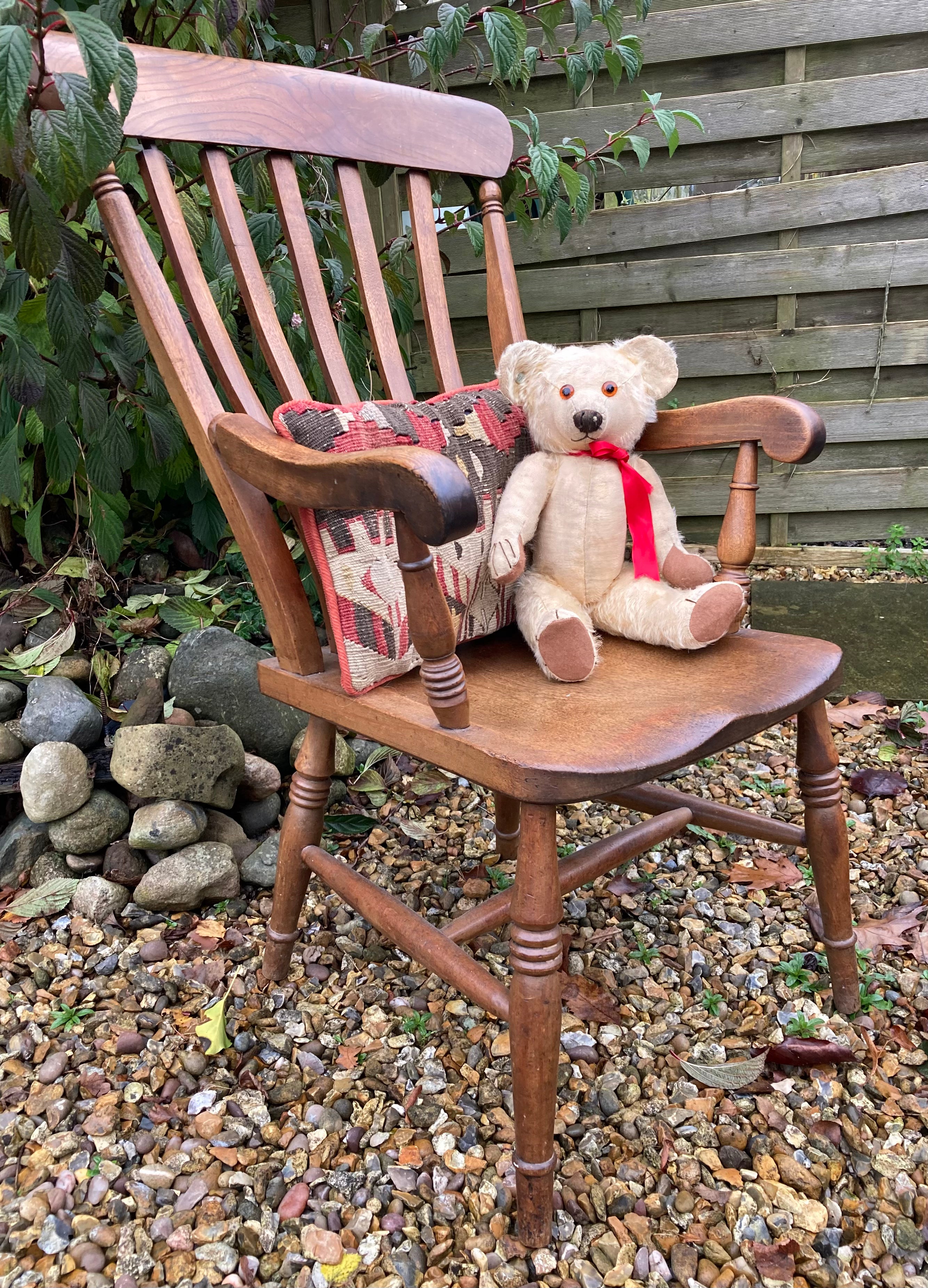 Antique Victorian Wooden Elm Windsor Grandfather Kitchen Fireside Chair Great Repair !