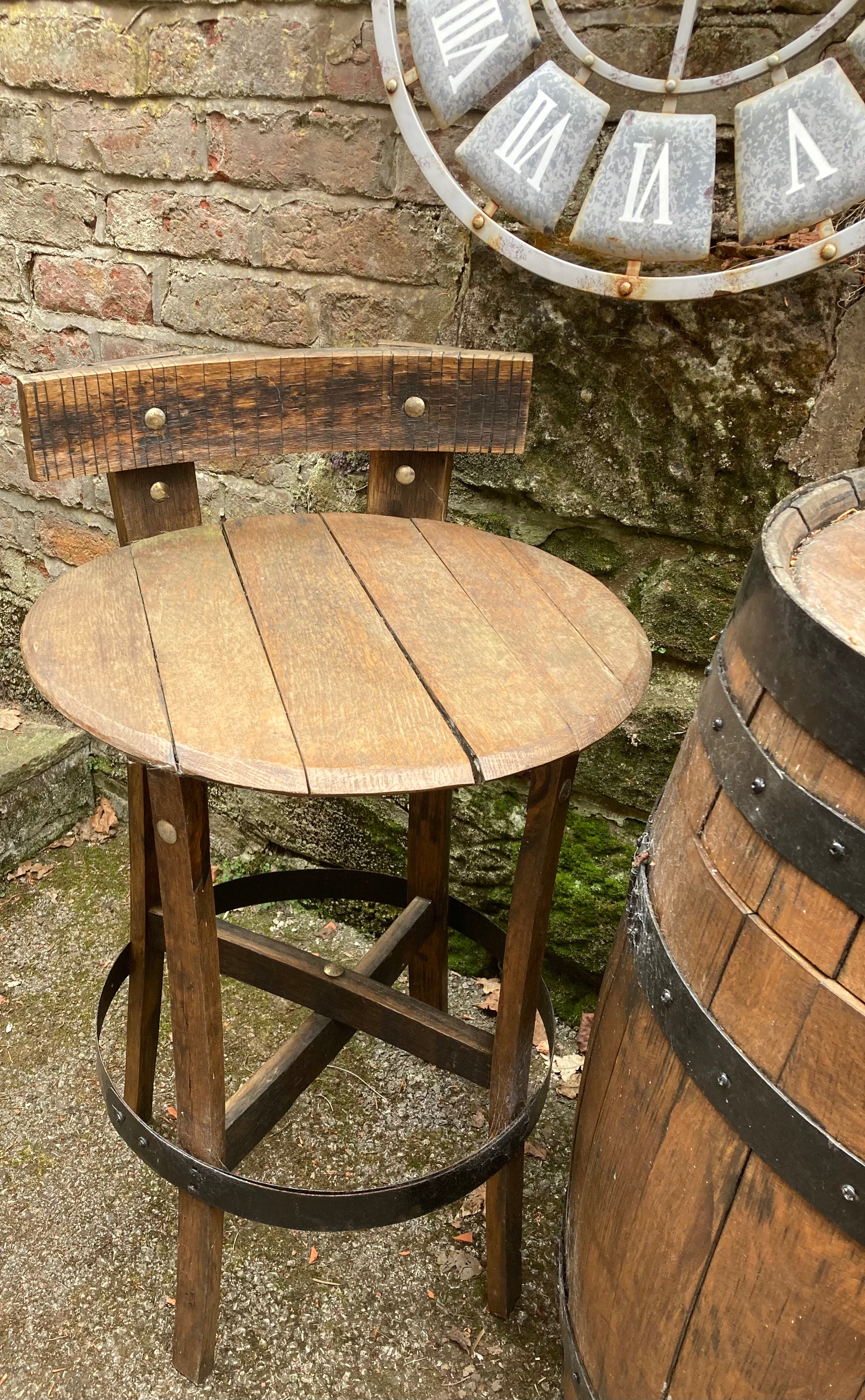 Reclaimed Vintage Solid Oak Jack Daniels Whiskey Barrel Bar / Table & 2 Barrel Top Stools