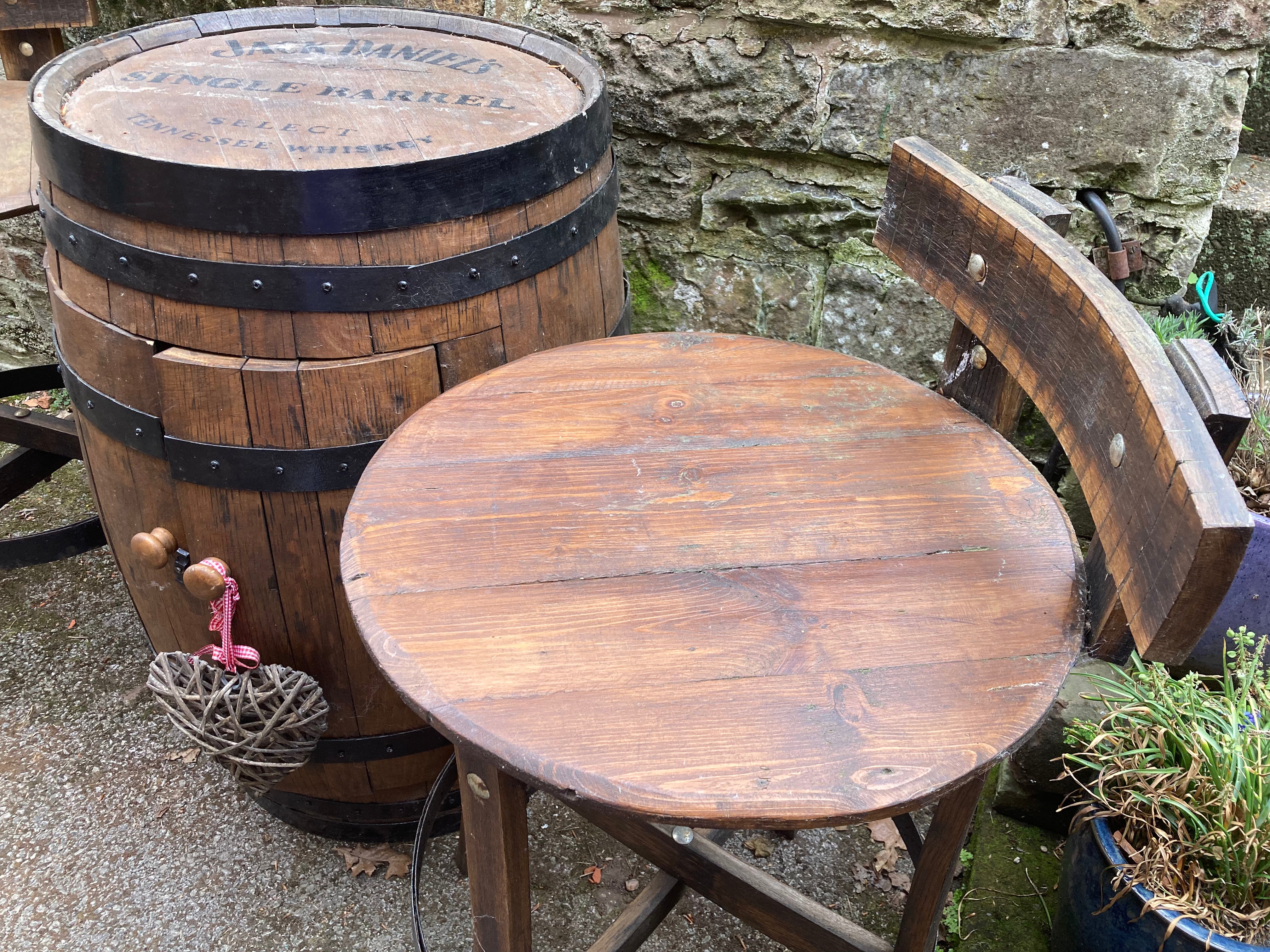 Reclaimed Vintage Solid Oak Jack Daniels Whiskey Barrel Bar / Table & 2 Barrel Top Stools