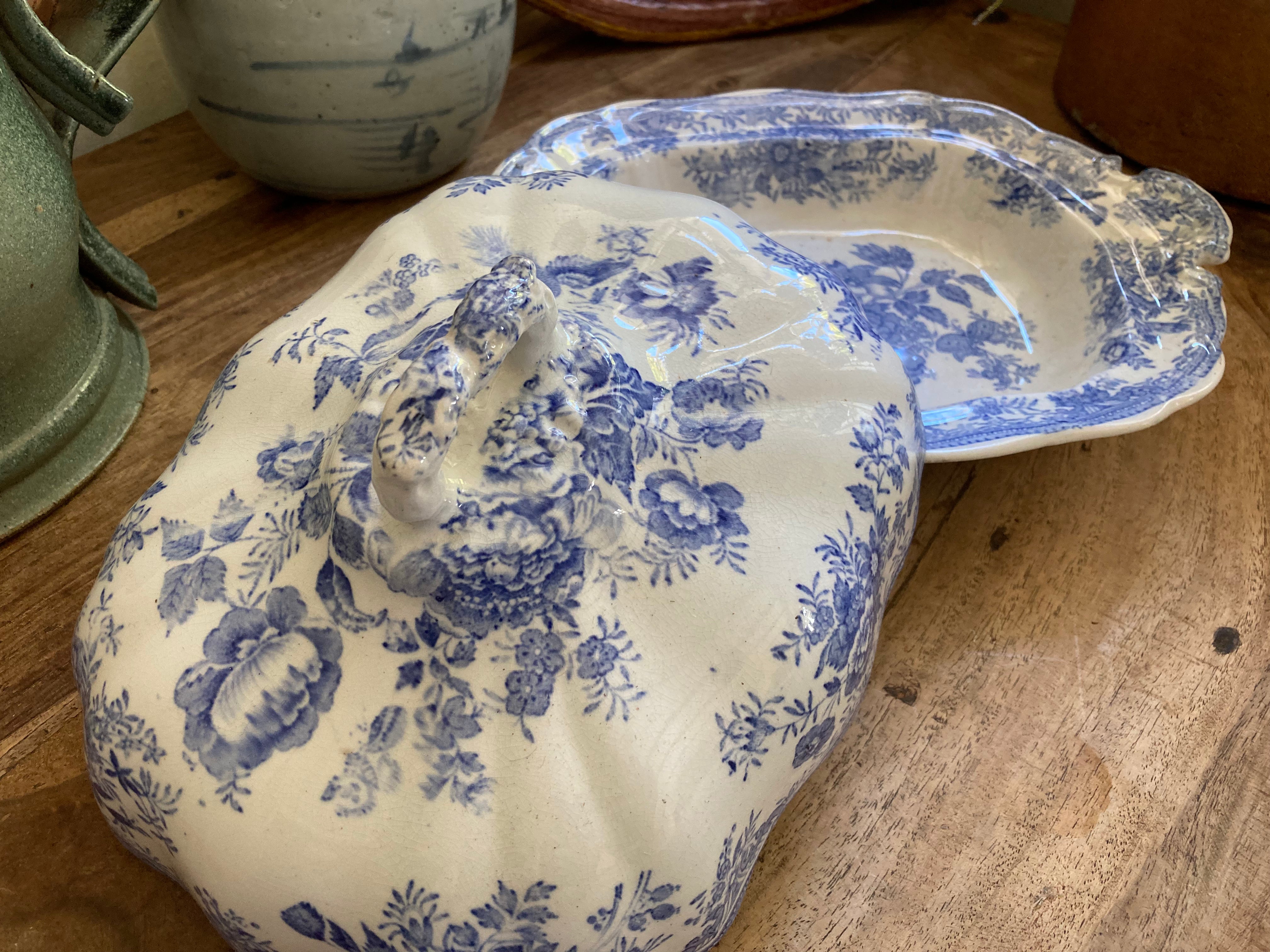 Traditional English Blue & White Transferware Lidded Serving Dish / Platter / Plate