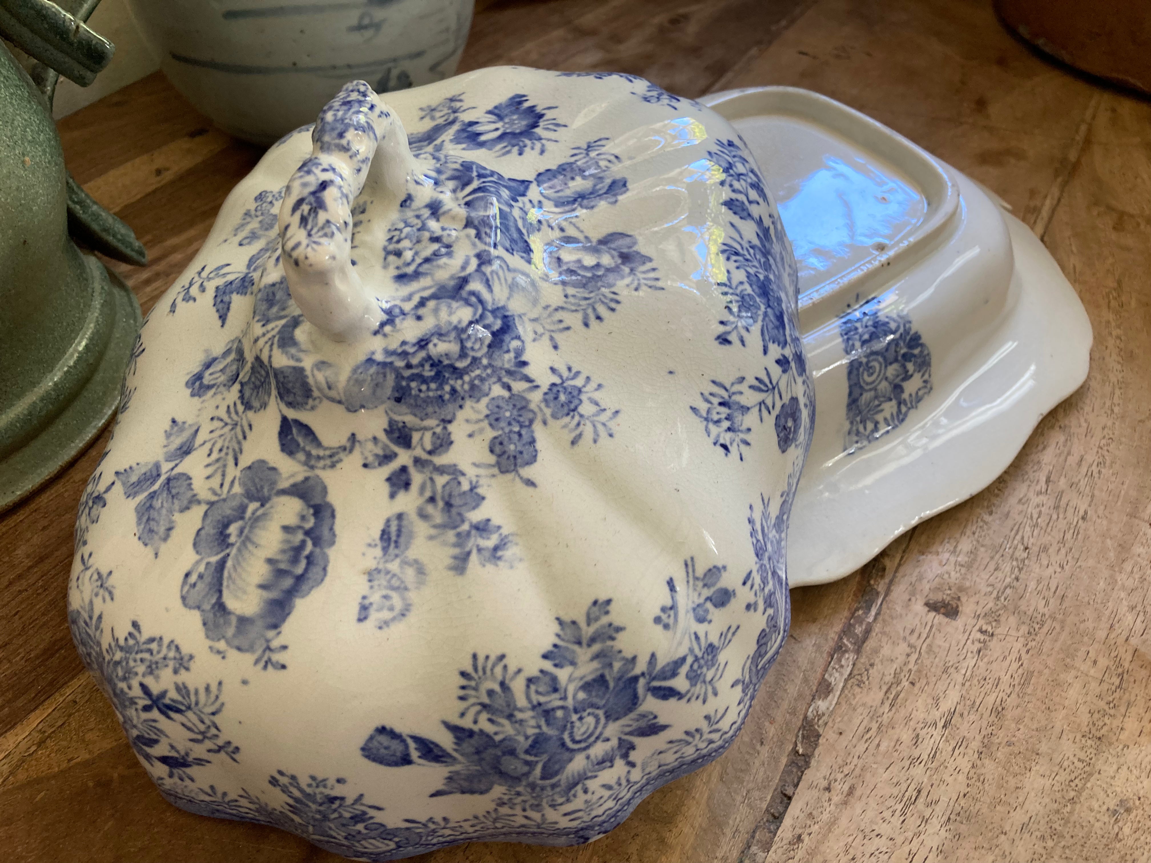 Traditional English Blue & White Transferware Lidded Serving Dish / Platter / Plate