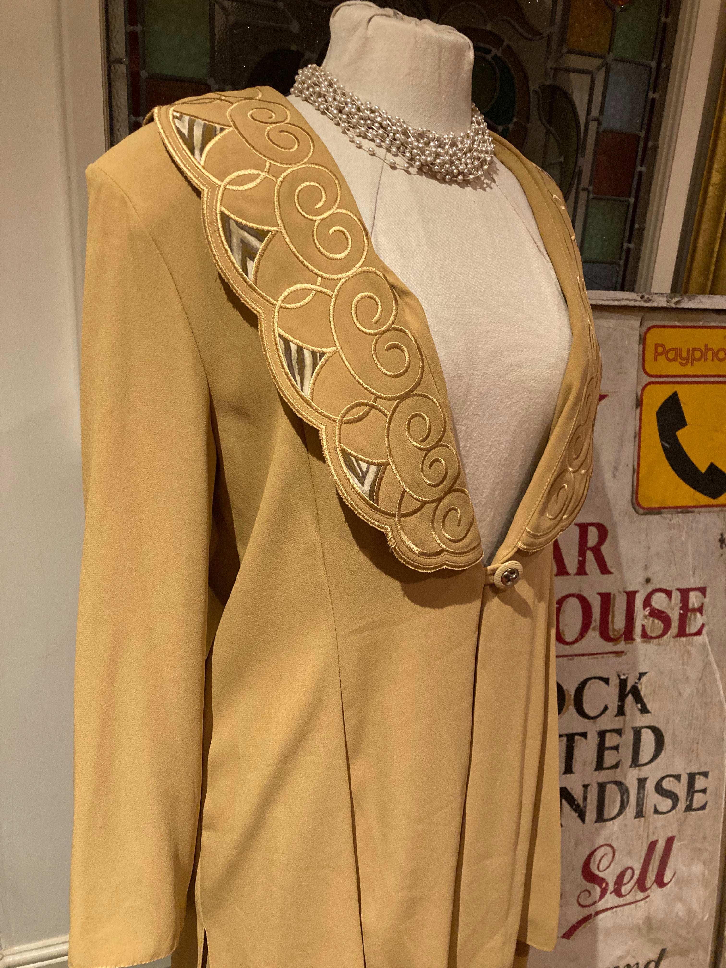 1970's Anna Marie Ladies Suit Shoulder Pads Mustard Viscose 14 Secretary Geek