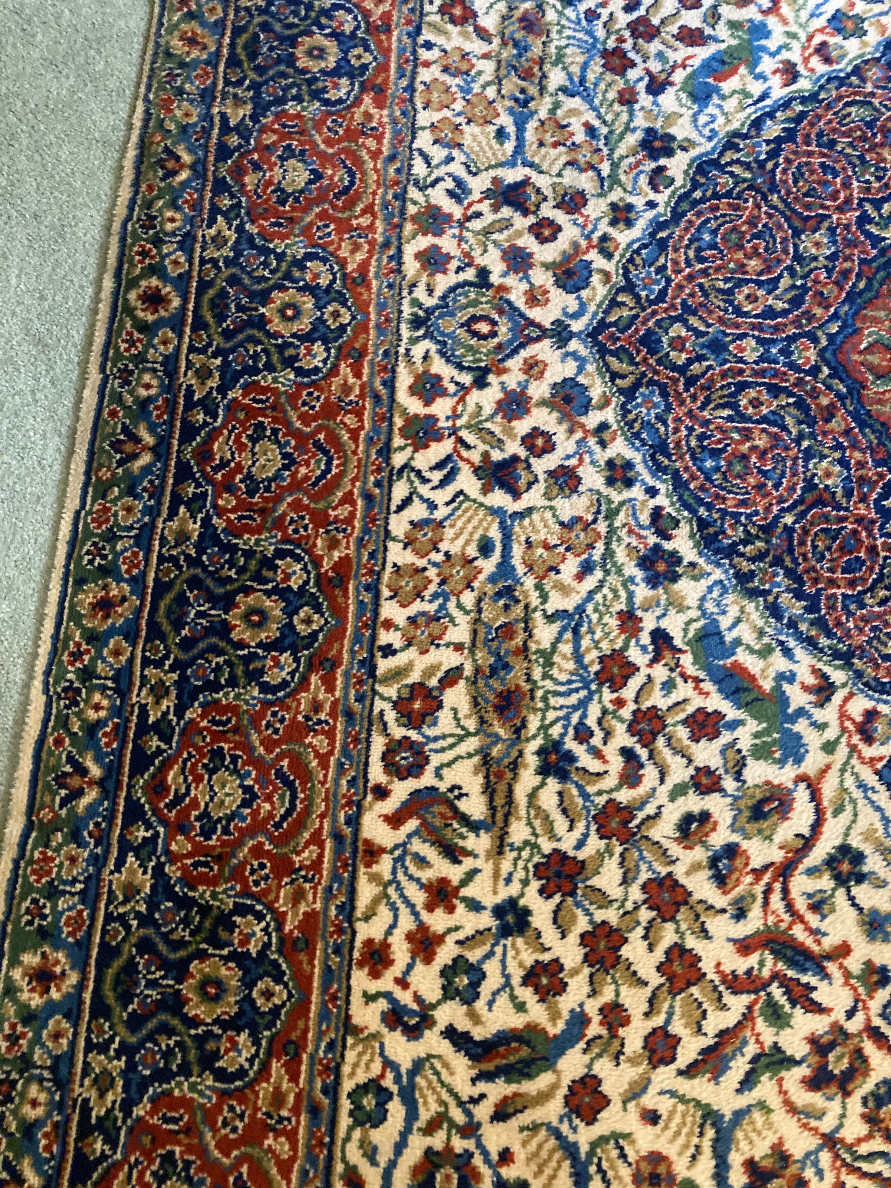 Beautiful Wool Rug Machine Made Quality Traditional Wilton Style Large 90.5 x 55.5 Inches