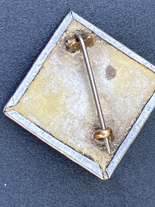 Vintage Arts & Craft Brooch, Hammered Pewter on Brass with Pink Stone 3x3cm